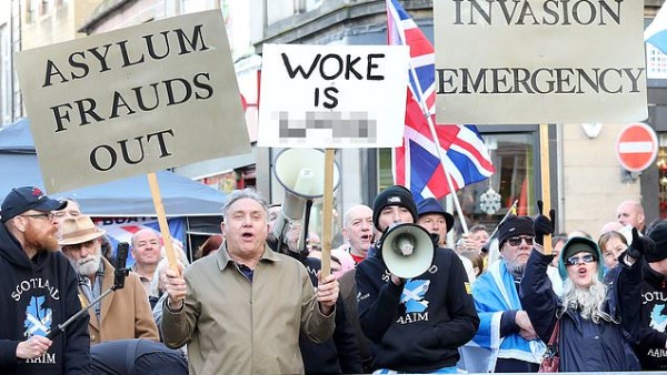 احتجاجات ضد القرار البريطاني