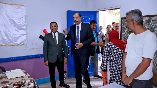 محافظ سوهاج: جاهزية 550 مقراً انتخابياً و586 لجنة فرعية لإجراء انتخابات النواب