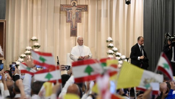 الفاتيكان: 150 ألف شخص تجمعوا لحضور قداس البابا ليون الرابع عشر في بيروت