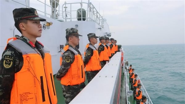 خفر السواحل الصيني يجبر سفينة يابانية على الخروج من المياه الإقليمية حول جزر "دياويو"