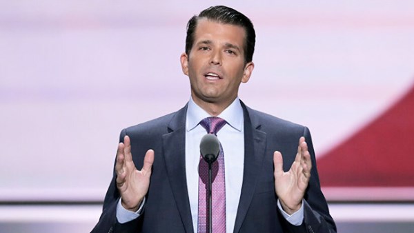 نجل الرئيس الأمريكي: ترامب قد ينسحب من دعم أوكرانيا نجل الرئيس الأمريكي: ترامب قد ينسحب من دعم أوكرانيا