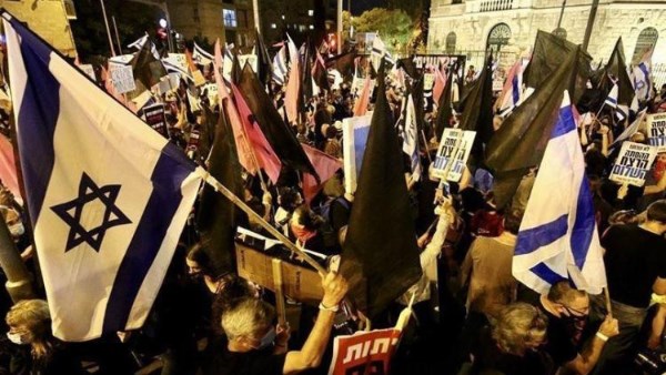 الإثيوبيون يحتجون في إسرائيل على قمع الشرطة ولشعورهم بالتمييز