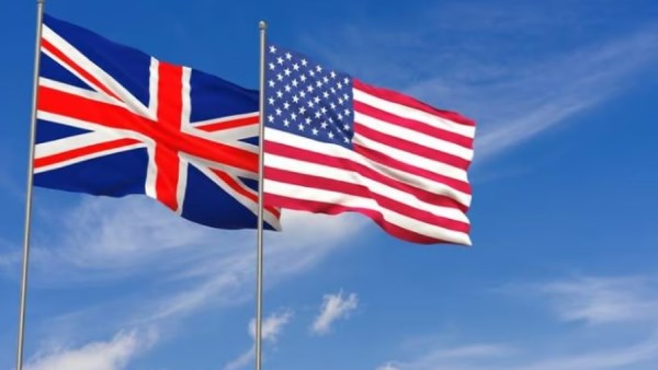 أمريكا وبريطانيا تؤكدان دعم جهود المجلس الرئاسي اليمني والحكومة لتعزيز الأمن والاستقرار أمريكا وبريطانيا تؤكدان دعم جهود المجلس الرئاسي اليمني والحكومة لتعزيز الأمن والاستقرار
