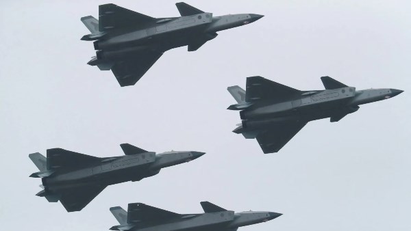 اليابان تنفي توجيه مقاتلاتها رادارًا نحو طائرات صينية