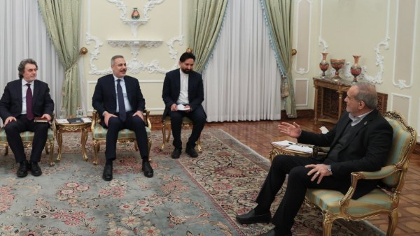 بزشكيان وفيدان 