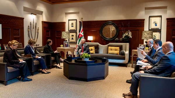 الملك عبد الله الثاني يلتقي وزيرة الخارجية السويدية