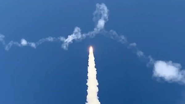 غارة جوية على مواقع عسكرية وصناعية أوكرانية