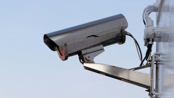 اختراق كاميرات المراقبة