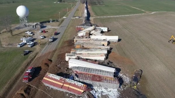 انقلاب قطار في كنتاكي