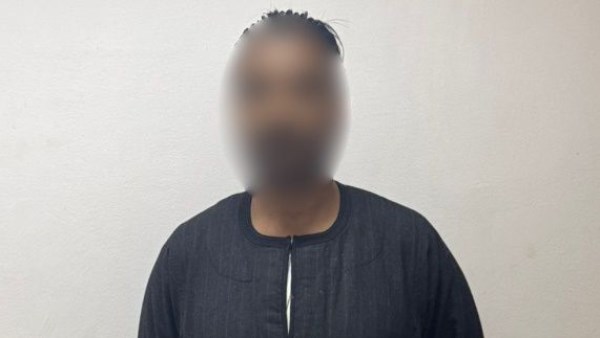 القبض على عامل تعدى على جاره بقنا