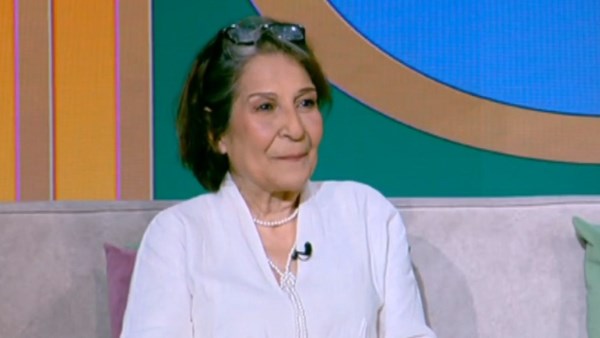 الفنانة  حنان يوسف 