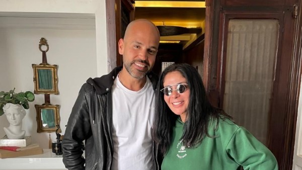 النجم أبو  و النجمة مني زكي 