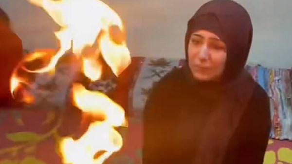 فتاة البشعة