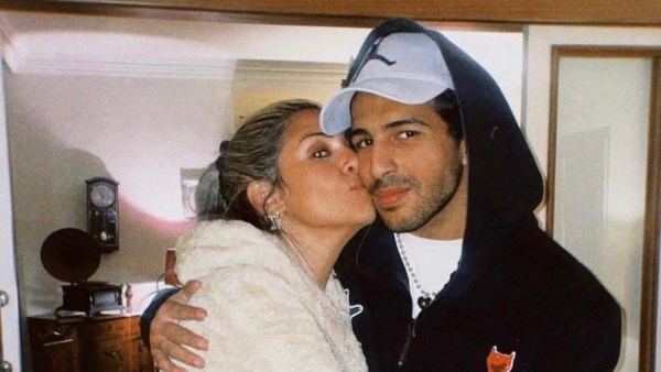 محمود ياسين ووالدته