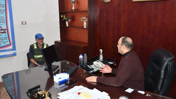 رئيس مياة الشرب والصرف الصحي 