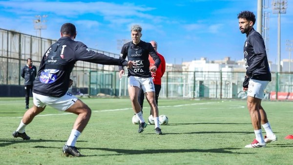 لقطات من تدريبات منتخب مصر استعدادا لمواجهة نيجيريا الودية.. شاهد لقطات من تدريبات منتخب مصر استعدادا لمواجهة نيجيريا الودية.. شاهد
