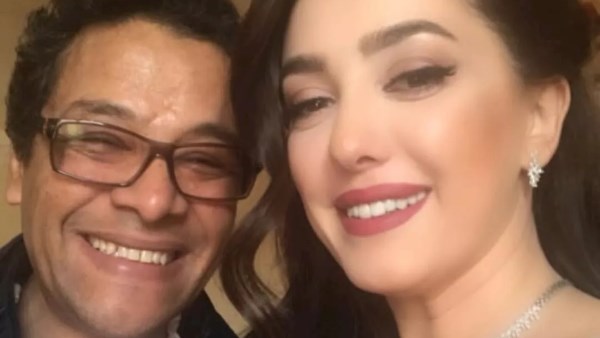 كندة علوش تنعى الماكيير محمد عبد الحميد