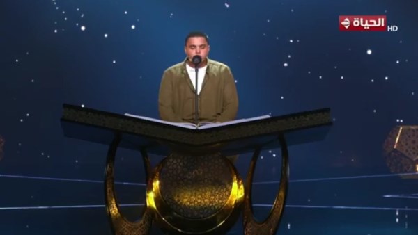 جانب من الحلقة  