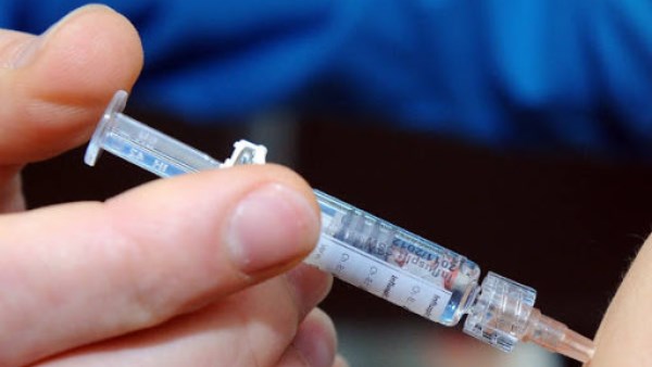 هل تخطط لرحلة طويلة؟ راجع تطعيماتك في الوقت المناسب