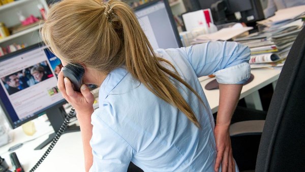 آلام الظهر من الأسباب إلى العلاج الشامل.. دليل صحي لتخفيف الألم والوقاية