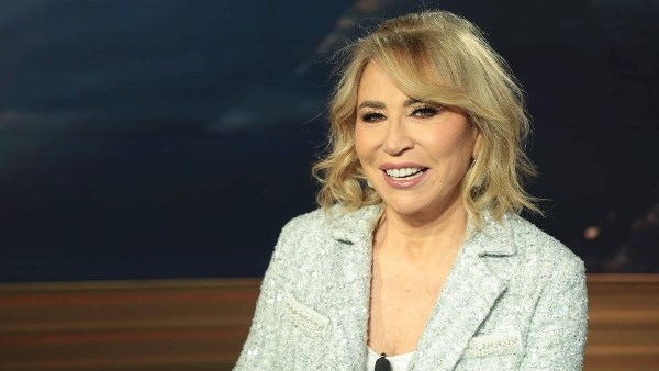 المخرجة ايناس الدغيدي