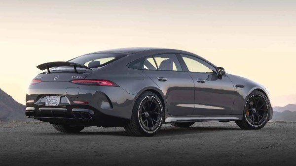 ماذا تقدم مرسيدس AMG GT 63 S E Performance وسعرها المتوقع؟