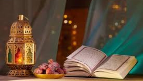 اطعمه تسهل صيام رمضان 2025