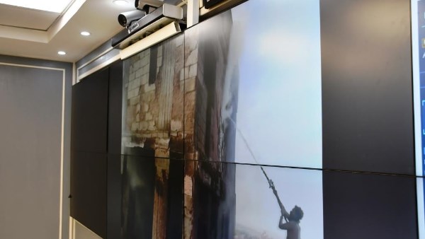 جهود إحتواء حريق بفندق بأسوان