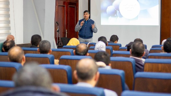 ورشة عمل لدعم منتجي ومصدري العنب