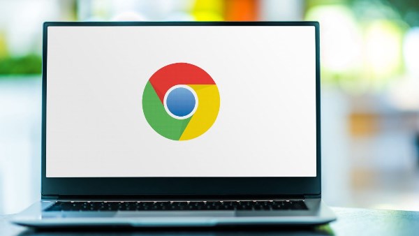 تسرق بياناتك.. تحذيرات من برامج ضارة جديدة تتنكر كتحديثات Chrome