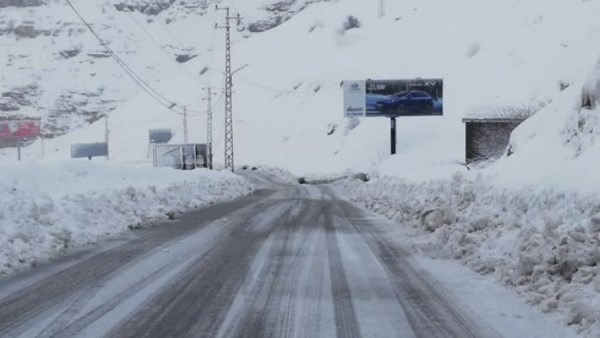 عاصفة ثلجية تضرب لبنان