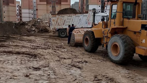 رئيس مدينة بورفؤاد : استمرار أعمال إزالة نواتج الحفر ومخلفات البناء