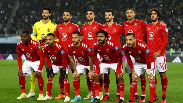 بعدما قطع الطريق على الزمالك وبيراميدز.. الأهلي يصدم الهداف ويرفض ضمه