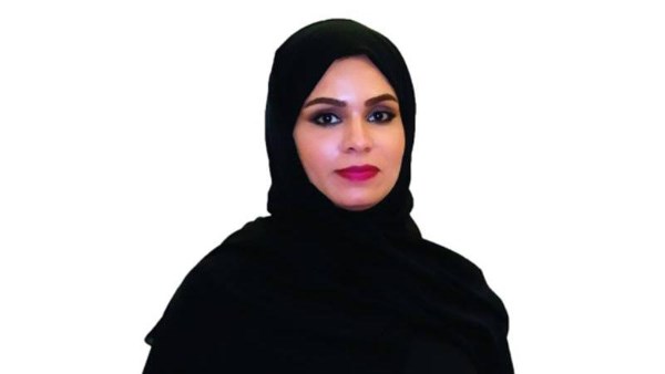 الناقدة والأكاديمية الإماراتية وعضو لجنة تحكيم جائزة البوكر الدكتورة مريم الهاشمي