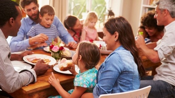 8 فوائد للزيارات العائلية في رمضان 2025.. تعرف عليها