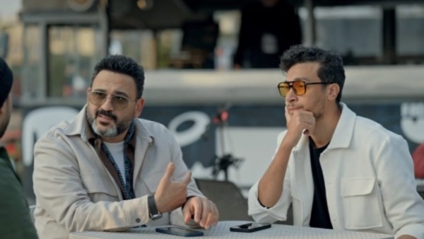 أحمد عبد الوهاب وأكرم حسني