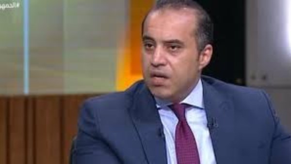 المستشار محمود فوزي، وزير الشؤون النيابية والقانونية والتواصل السياسي