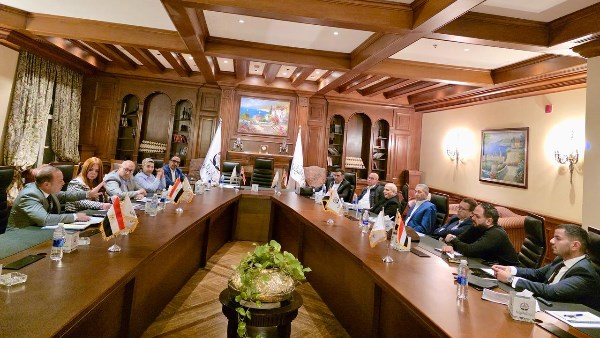 "الجبهة الوطنية" يبحث سبل دعم المشروعات الصغيرة وفق نموذج المؤسسات الاجتماعية