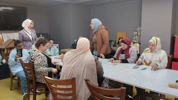 انت الفنان ورشة فنية بـ المتحف اليوناني الروماني