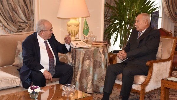الأمين العام للجامعة العربية أحمد أبو الغيط يستقبل مبعوث سكرتير عام الأمم المتحدة 