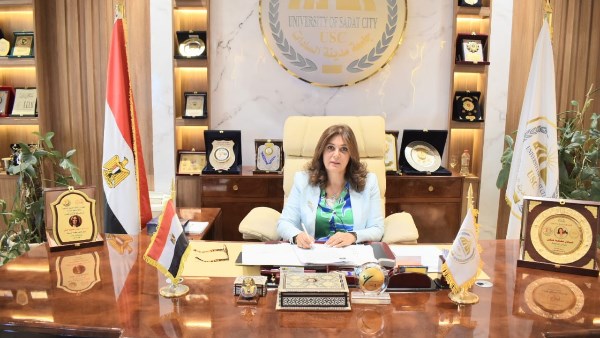 رئيس جامعة السادات 