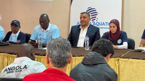 البطولة الأفريقية للسباحة