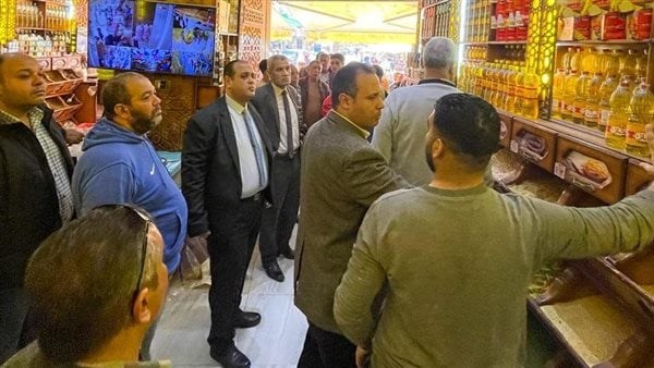 حملات مكثفة علي الأسواق