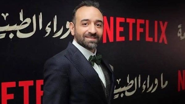 عمرو سلامة يهاجم حملات 
