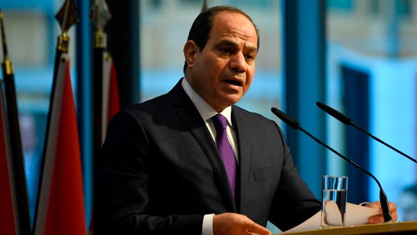 الرئيس السيسي  يفتتح المرحلة الثانية لشركة السويس للصلب