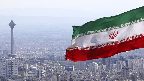 إيران 