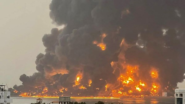 المبعوث الأممي لليمن: الغارات الإسرائيلية على اليمن تصعيد خطير في سياق إقليمي هش ومتقلب