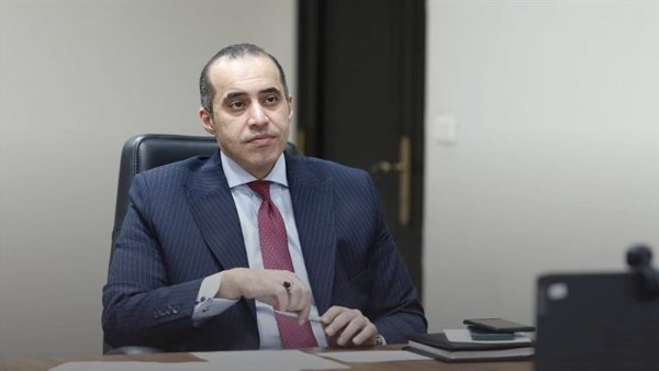 محمود فوزي 
