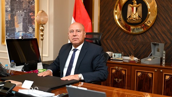 كامل الوزير:  الأتوبيس الترددي يعتبر الخط الخامس لشبكة مترو الأنفاق
