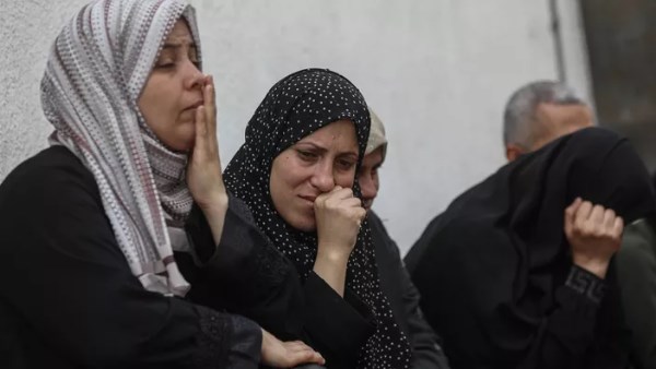 أسر الضحايا الفلسطينيين